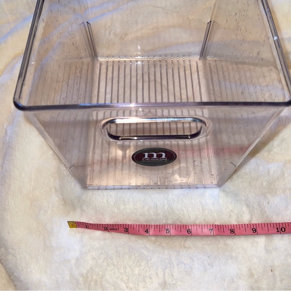 M design storage container like new - Picture 5 of 5